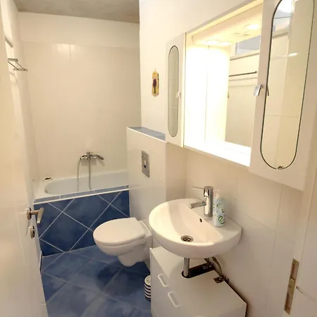 Ferienwohnung Sea View Olive Retreat Portorož Exterior foto