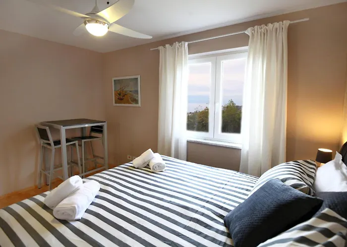 Sea View Olive Retreat
