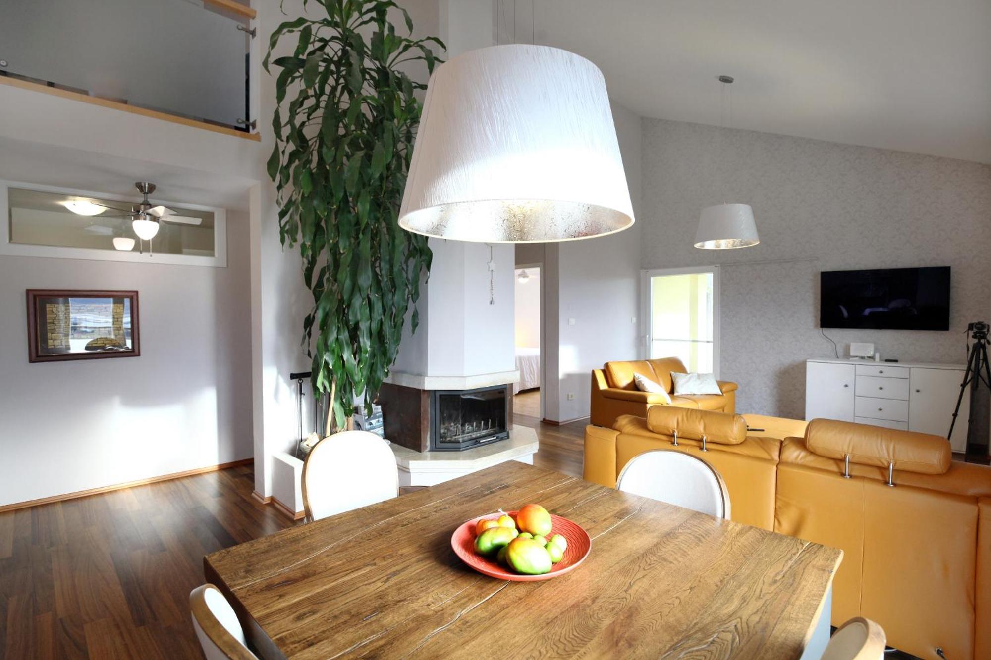 Sea View Olive Retreat